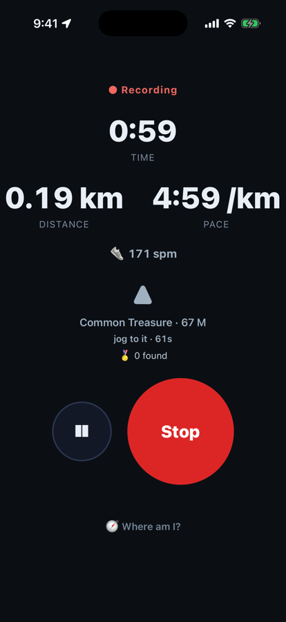 A run in progress: elapsed time 0:59, distance 0.19 km, pace 4:59 per kilometre, cadence 171 steps per minute, and an arrow pointing toward a Common Treasure 67 metres away — jog to it, 61 seconds left. Pause and Stop buttons sit below.
